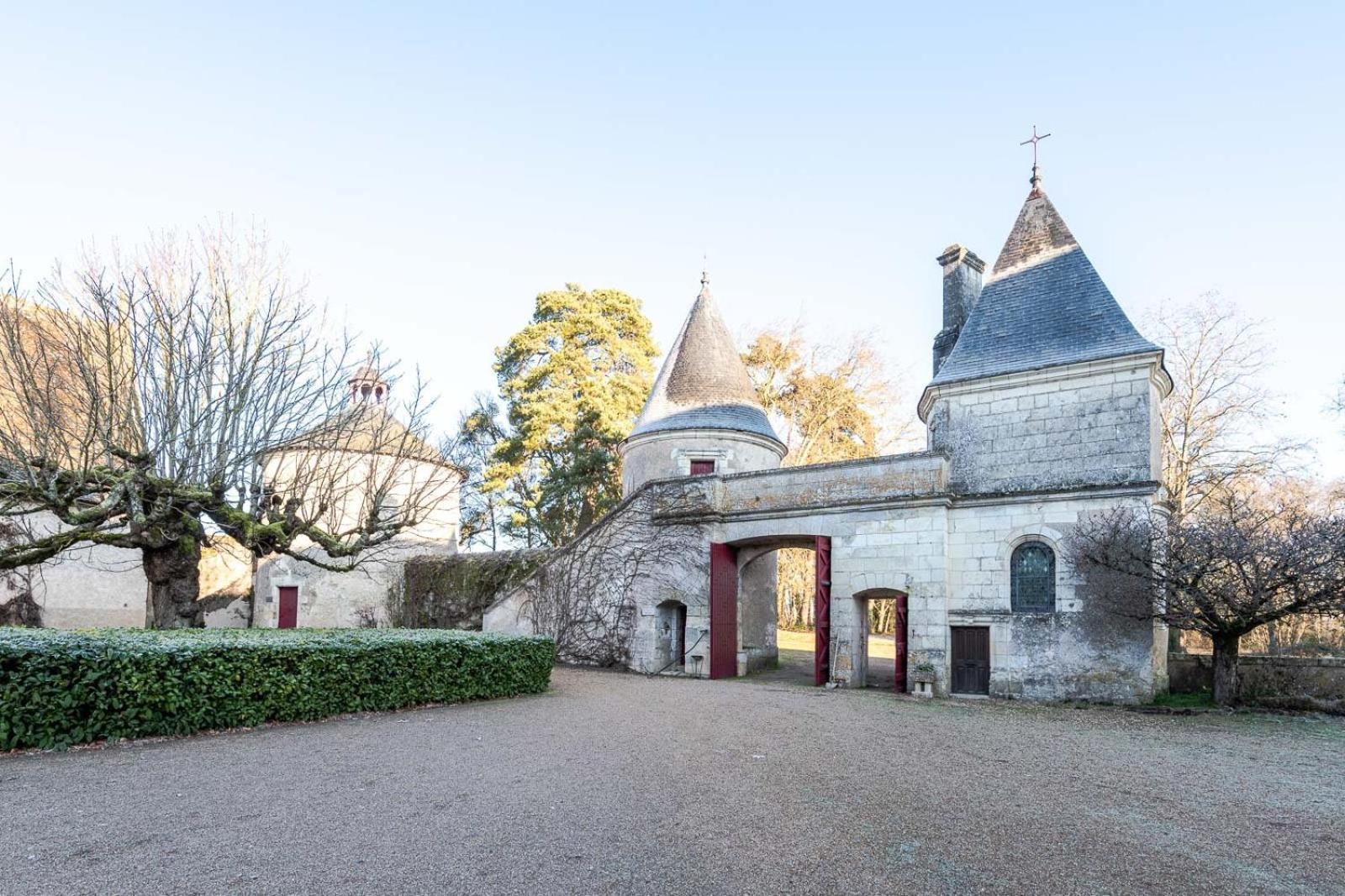 16Th Century Hunting Lodge - Chateau De Nitray Athee-sur-Cher Ngoại thất bức ảnh