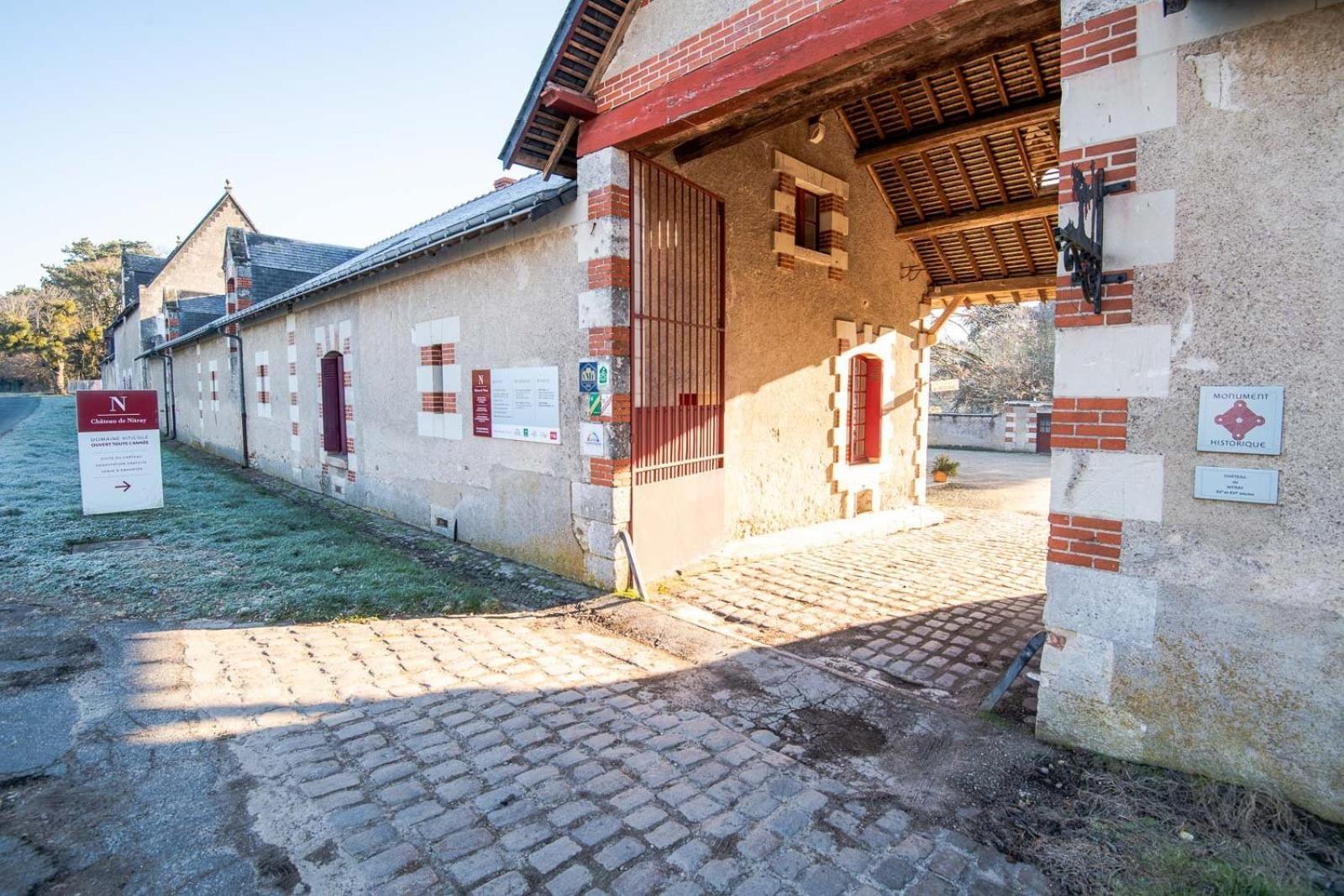 16Th Century Hunting Lodge - Chateau De Nitray Athee-sur-Cher Ngoại thất bức ảnh